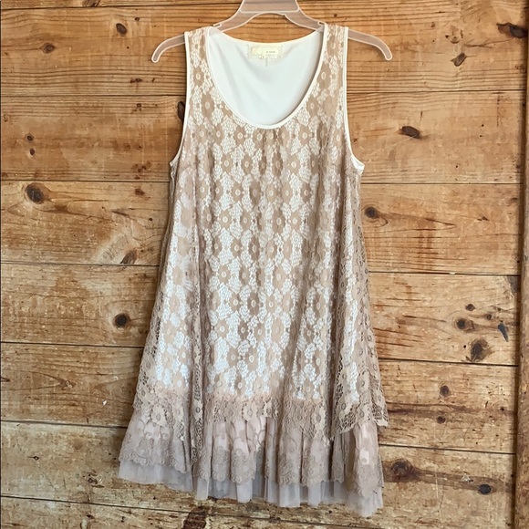 outer lace dress